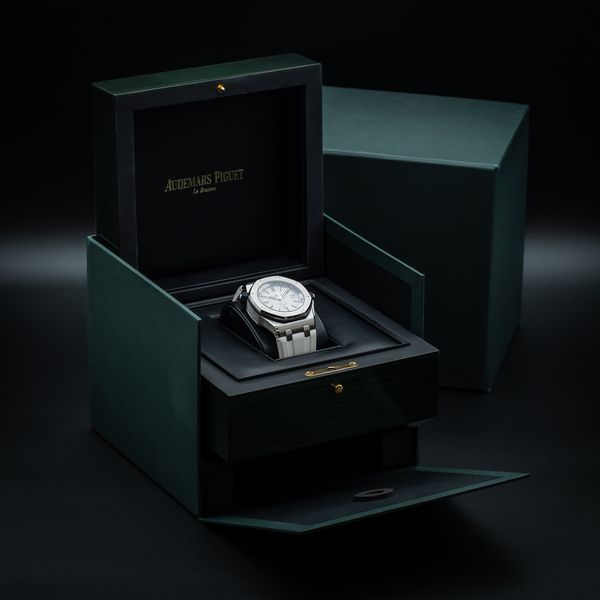 Audemars Piguet Royal Oak Offshore 15710ST.OO.A010CA.01